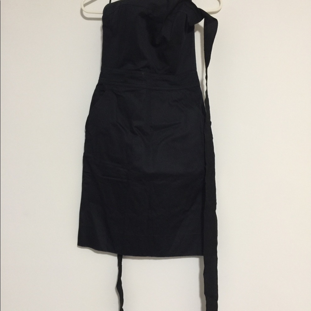 Cocktail dress with pockets on both sides